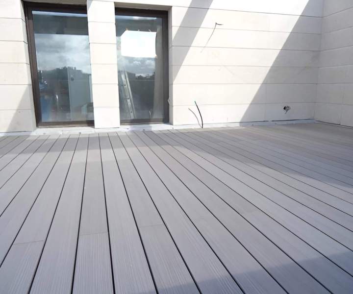 Atelier de fabrication de lames de terrasses en bois à Paris