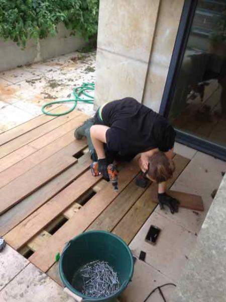 Tous travaux d’aménagement de balcons en bois à Paris