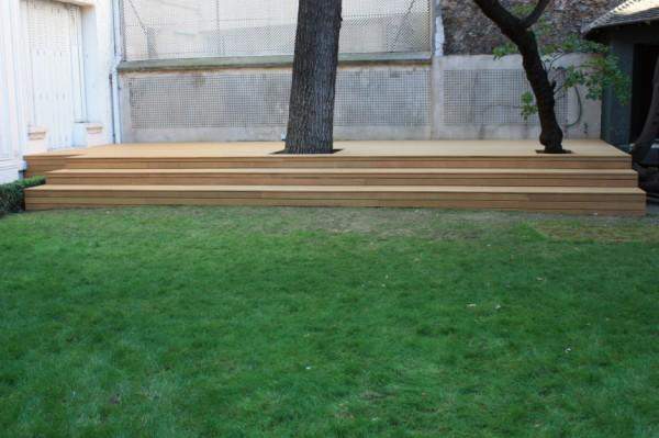 Atelier de fabrication de lames de terrasses en bois à Paris