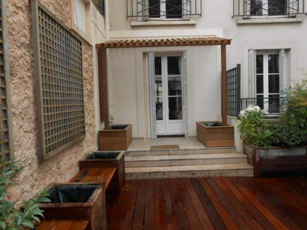 Des professionnels de l’aménagement extérieur en bois à Paris